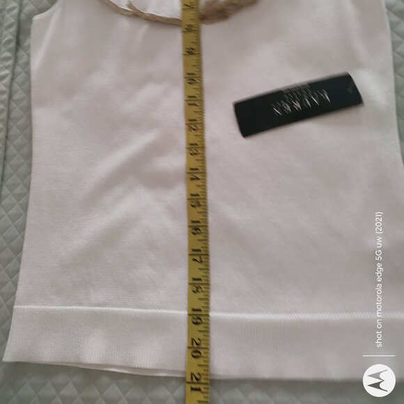 RALPH LAUREN KNIT TANK SLVLS RUFFLED NECK WHITE W/GOLD METALLIC PETITE P/P - Picture 9 of 9